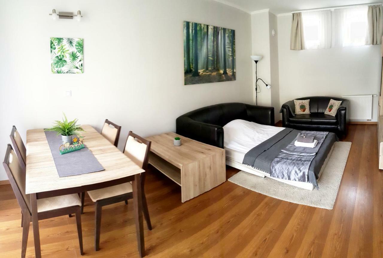 Gardenia Apartman 艾斯特根 外观 照片